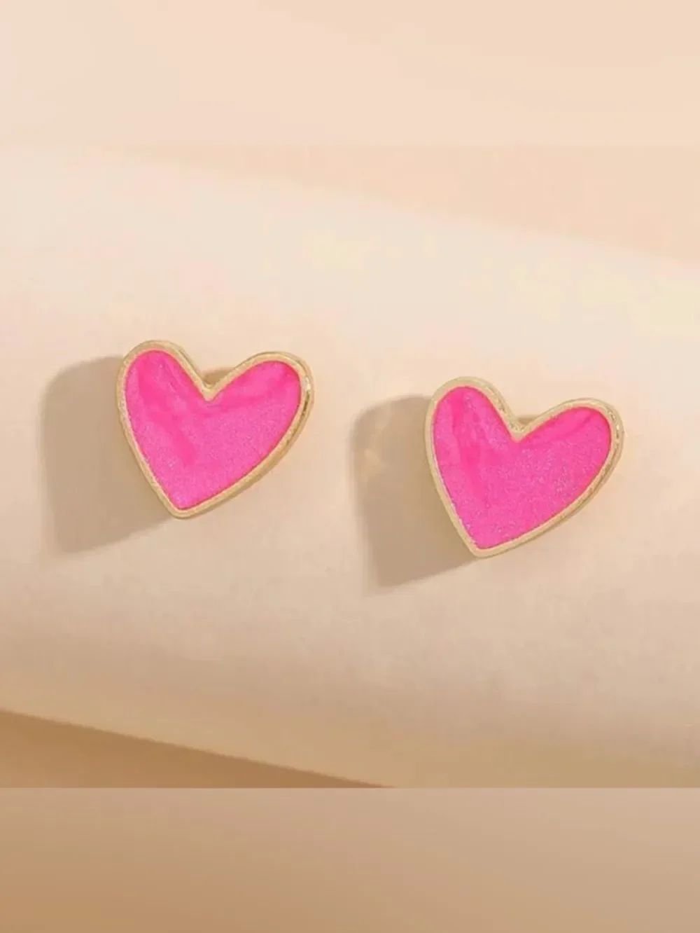 Pink Heart Enamel Stud Earrings M1872
